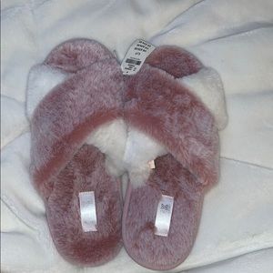 VS PINK SLIPPERS